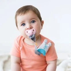 Attache Sucette à Clipser Coton Ours Bleu APunt Barcelona® - Accessoire Bébé écolo -Doudou Bio Promos Boutique attache sucette a clipser coton ours bleu apunt barcelona accessoire bebe ecolo 3