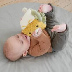 Cube D'éveil En Tissu Coton Bio Fred Franck & Fischer - Jouet Coton Bio -Doudou Bio Promos Boutique cube d eveil en tissu coton bio fryd franck fischer peluche coton bio 3