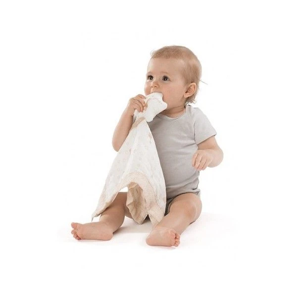 Doudou Lange Bio Etoile Avec Attache Sucette Sophie La Girafe® So'Pure- JouetVulli® 4 Doudou Lange Bio Etoile Avec Attache Sucette Sophie La Girafe® So'Pure- JouetVulli® – Image 4