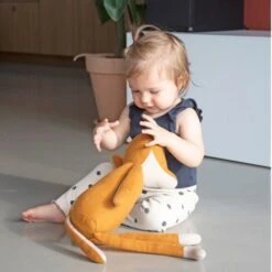 Doudou Peluche Freya Le Renard 52cm Filibabba®-Doudou Peluche Design Scandinave -Doudou Bio Promos Boutique doudou peluche freya le renard 52cm filibabba doudou peluche design scandinave 2