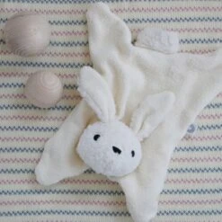 Doudou Plat Anika Lapin Écru Coton Bio Franck & Fischer® - Doudou Plat Coton Bio 8 Doudou Plat Anika Lapin Écru Coton Bio Franck & Fischer® - Doudou Plat Coton Bio -Doudou Bio Promos Boutique doudou plat anika lapin ecru coton bio franck fischer peluche coton bio 3