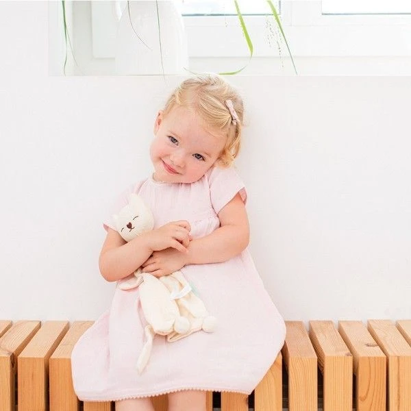 Doudou Plat Bébé Hoppa® Chat Mila Lange Mousseline Écru 24cm Coton Bio GOTS - Doudou Bébé 3 Doudou Plat Bébé Hoppa® Chat Mila Lange Mousseline Écru 24cm Coton Bio GOTS - Doudou Bébé – Image 3