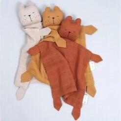 Doudou Plat Carré Ours Beige Fabelab® Mousseline Coton Bio GOTS- Doudou Bio Scandinave -Doudou Bio Promos Boutique doudou plat carre ours beige fabelab mousseline coton bio gots doudou bio scandinave 2