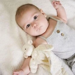 Doudou Plat Coton Bio & Caoutchouc Naturel Bahbah L'agneau Tikiri® - Jouet Bio 12 Doudou Plat Coton Bio & Caoutchouc Naturel Bahbah L'agneau Tikiri® - Jouet Bio -Doudou Bio Promos Boutique doudou plat coton bio caoutchouc naturel bahbah l agneau tikiri jouet bio 5