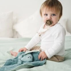 Doudou Plat Lange Coton Bio Baleine APunt Barcelona® 30cm- Doudou Bébé Bio 9 Doudou Plat Lange Coton Bio Baleine APunt Barcelona® 30cm- Doudou Bébé Bio -Doudou Bio Promos Boutique doudou plat lange coton bio baleine apunt barcelona 30cm doudou bebe bio 3