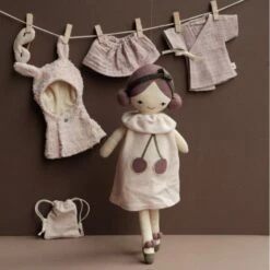 Grande Poupée De Tissu "Tarte Aux Cerise" Fabelab® 40 Cm Coton Bio GOTS- Jouet Bio Scandinave -Doudou Bio Promos Boutique grande poupee de tissu tarte aux cerise fabelab coton bio gots jouet bio scandinave 3