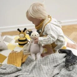 Jouets Bébé Culbuto Abeille Fabelab® 18 Cm Coton Bio GOTS- Jouet Bio Scandinave -Doudou Bio Promos Boutique jouets bebe culbuto abeille fabelab 18 cm coton bio gots jouet bio scandinave 10