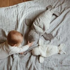 Peluche Bouillote Sèche Bébé Phoque Blanc Coton Bio 40 Cm Senger® - Bouillotte Bio Naturel Senger 8 Peluche Bouillote Sèche Bébé Phoque Blanc Coton Bio 40 Cm Senger® - Bouillotte Bio Naturel Senger -Doudou Bio Promos Boutique peluche bouillote seche bebe phoque blanc coton bio senger bouillotte bio naturel senger 2