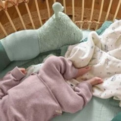 LÄSSIG Peluche Tricotée Avec Grelot Garden Explorer Chenille 163cm Lässig® - Peluche Lässig Bio -Doudou Bio Promos Boutique peluche tricotee avec grelot garden explorer chenille laessig peluche laessig bio hochets bio 4