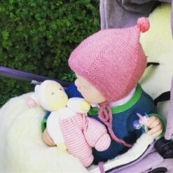 Poupée De Chiffon Waldorf Nanchen® Natur Poupon MOPS Coton Bio (Kba) Écrue & Rouge 29 Cm - Poupée Bio -Doudou Bio Promos Boutique poupee de chiffon waldorf nanchen natur poupon mops coton bio kba ecrue rouge poupee bio 3